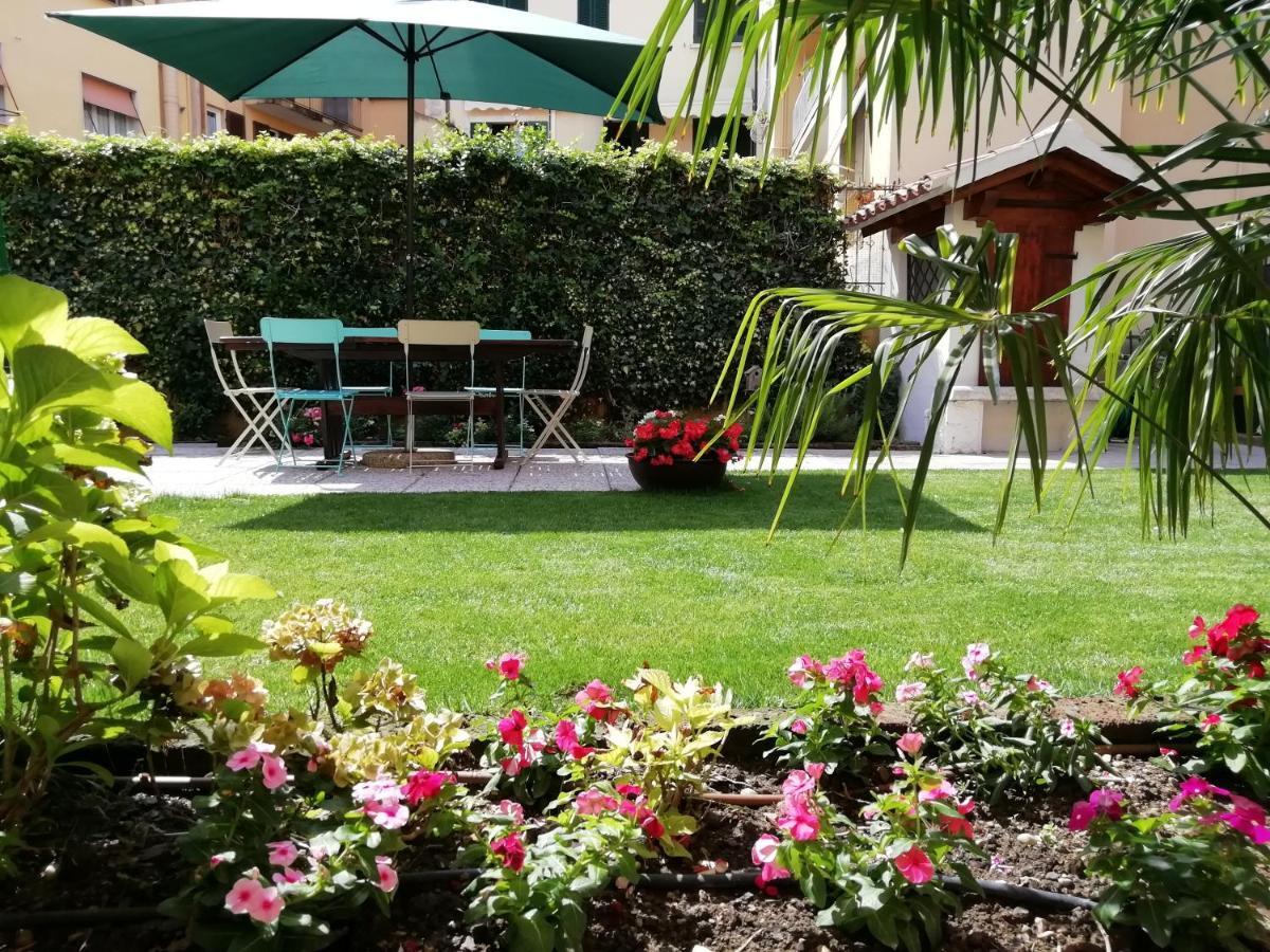 Appartamento Emma E Silvio Desenzano del Garda Exteriör bild
